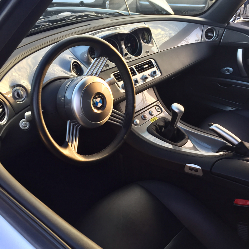 I don’t like center gauges, but this looks good